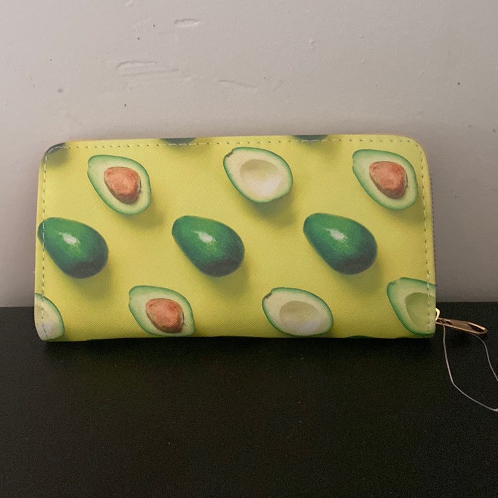 NWOT. Wallet avocado print